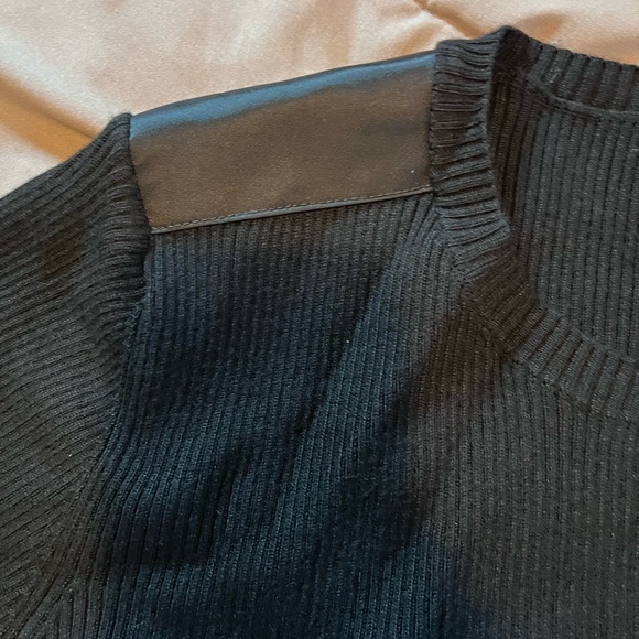 Black Worthington sweater with 3 quarter sleeves. Woman’s size large, brand new - Picture 5 of 6